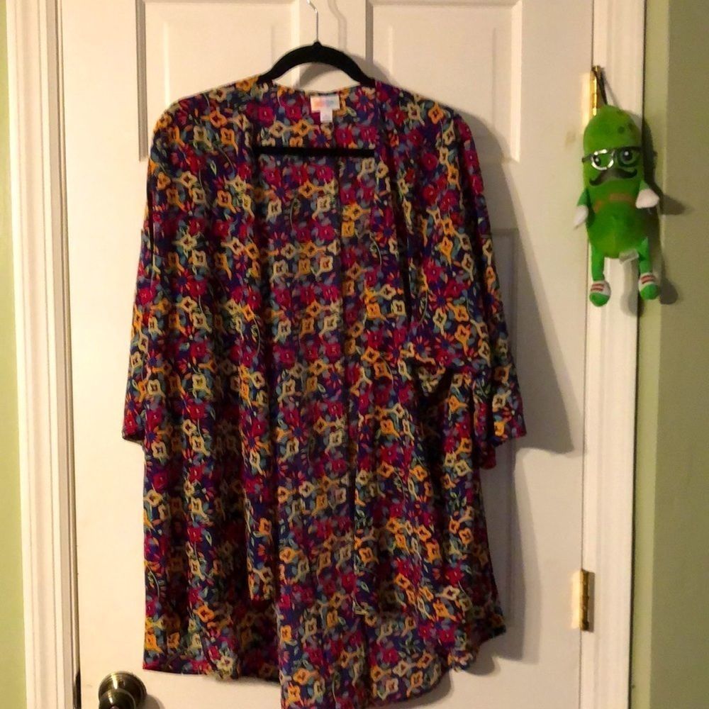 LulaRoe Lindsay Coverup